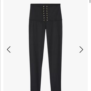 WE WORE WHAT x strut this leggings